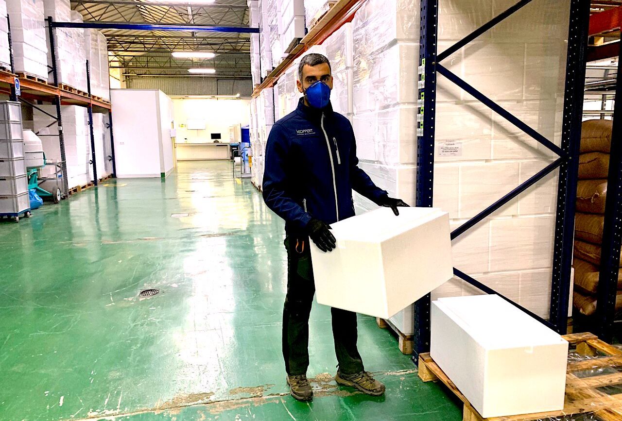 La producción de insectos en Águilas continúa al 100%